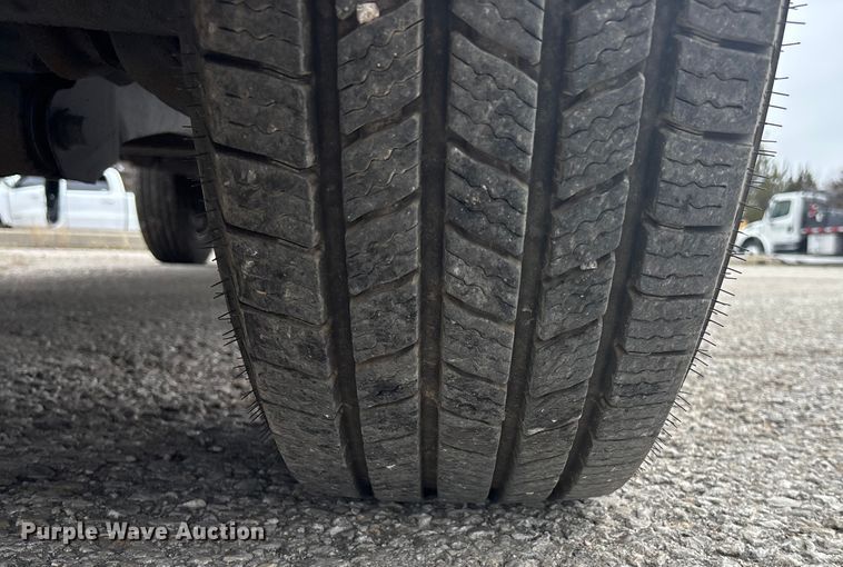 image for item ES5012 2018 Ford F350 Crew Cab pickup truck