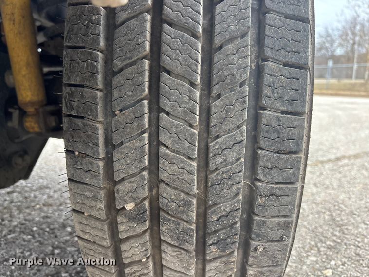 image for item ES5012 2018 Ford F350 Crew Cab pickup truck