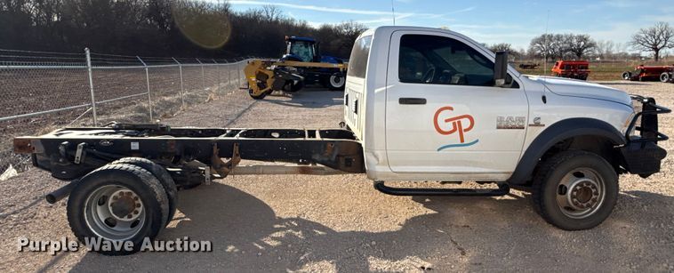image for item ES5813 2016 RAM 5500 truck cab and chassis