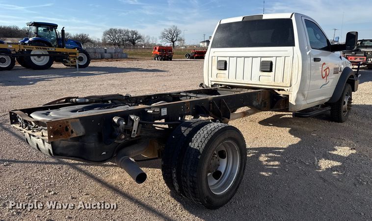 image for item ES5813 2016 RAM 5500 truck cab and chassis