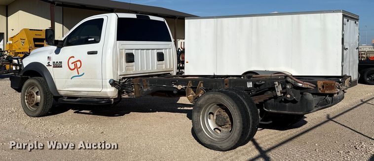image for item ES5813 2016 RAM 5500 truck cab and chassis