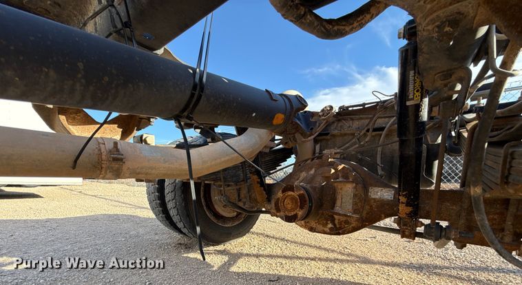 image for item ES5813 2016 RAM 5500 truck cab and chassis