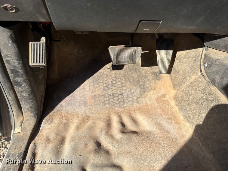 image for item ES5813 2016 RAM 5500 truck cab and chassis