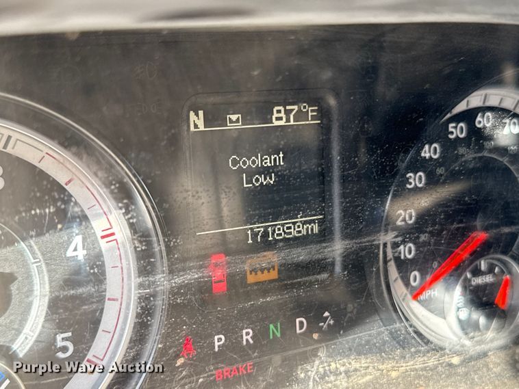 image for item ES5813 2016 RAM 5500 truck cab and chassis