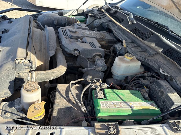 image for item ES5813 2016 RAM 5500 truck cab and chassis