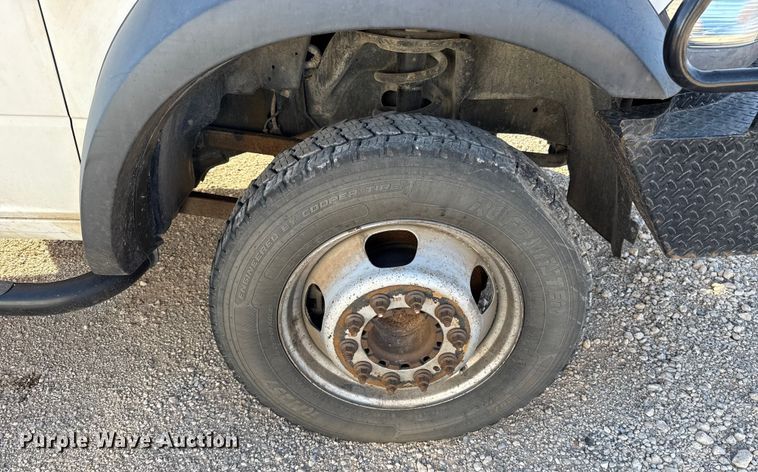 image for item ES5813 2016 RAM 5500 truck cab and chassis