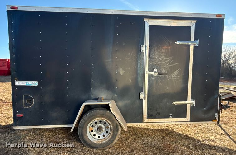 image for item ES5835 2015 Lark United Manufacturing LLC VT6X12SA enclosed cargo trailer