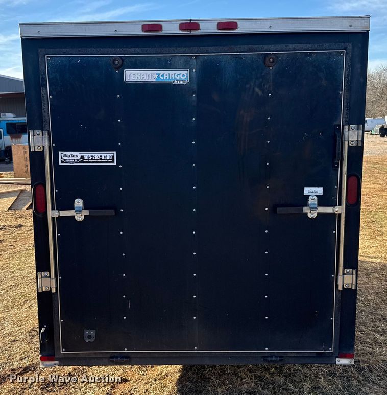 image for item ES5835 2015 Lark United Manufacturing LLC VT6X12SA enclosed cargo trailer