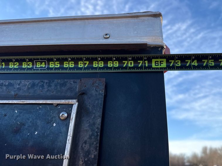 image for item ES5835 2015 Lark United Manufacturing LLC VT6X12SA enclosed cargo trailer