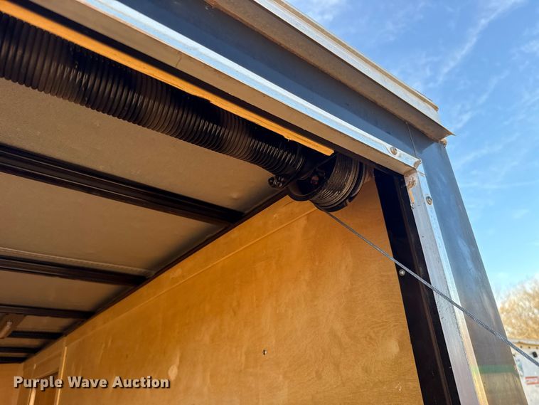 image for item ES5835 2015 Lark United Manufacturing LLC VT6X12SA enclosed cargo trailer