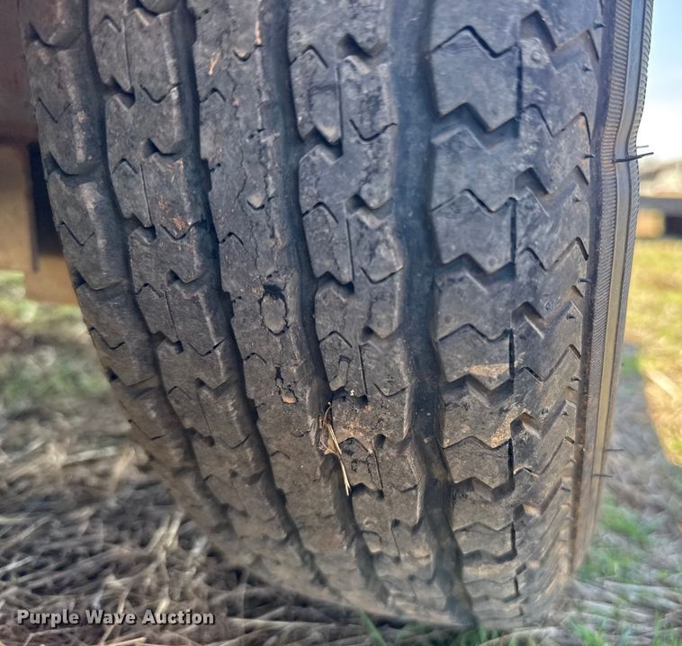 image for item ES5839 2012 Towmaster TC-2T tilt deck utility trailer