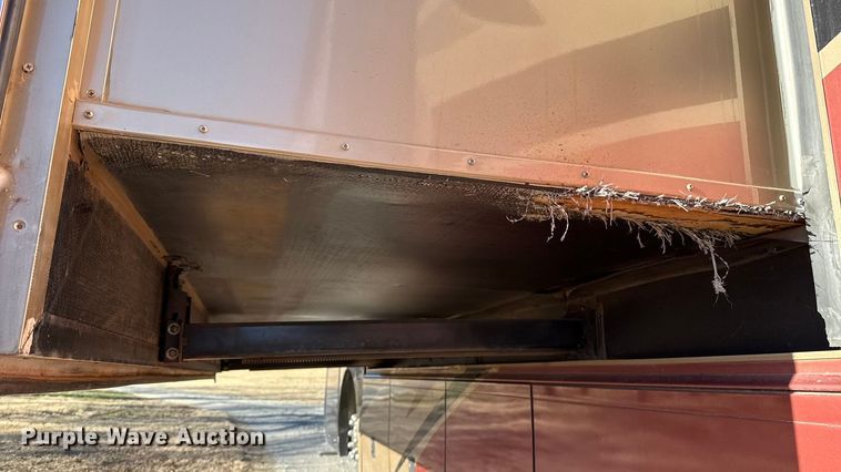 image for item ES5853 2005 Coachman Encore 380DS RV