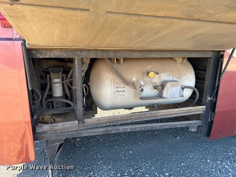 image for item ES5853 2005 Coachman Encore 380DS RV