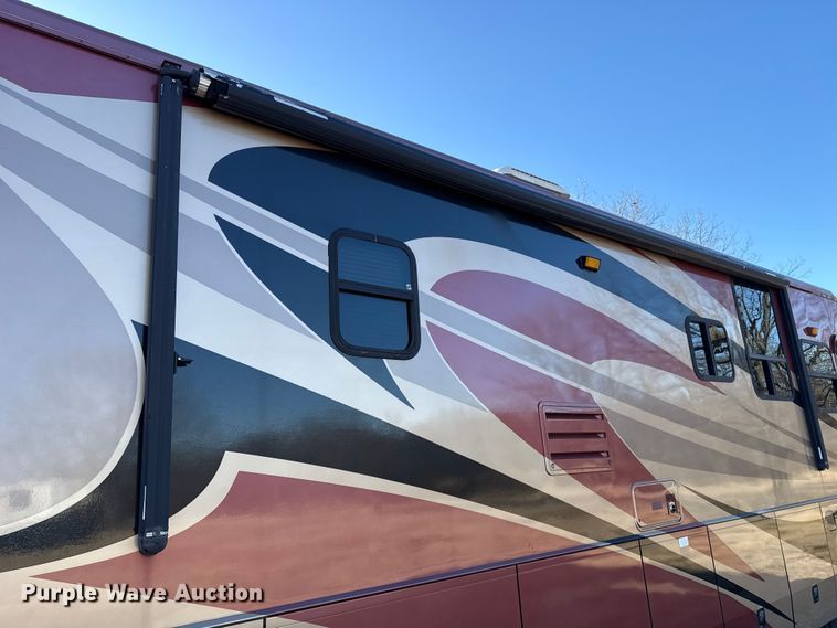 image for item ES5853 2005 Coachman Encore 380DS RV