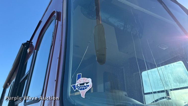 image for item ES5853 2005 Coachman Encore 380DS RV