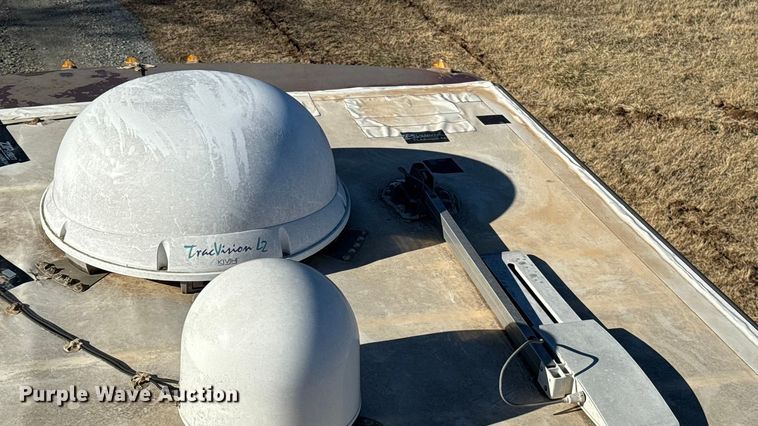 image for item ES5853 2005 Coachman Encore 380DS RV