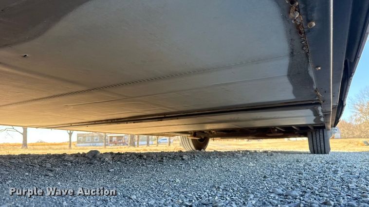 image for item ES5853 2005 Coachman Encore 380DS RV