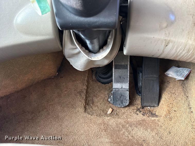 image for item ES5853 2005 Coachman Encore 380DS RV