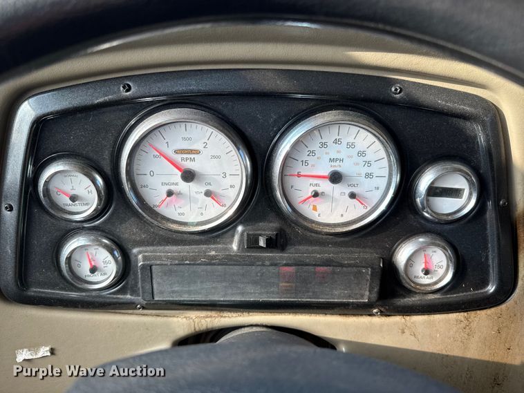 image for item ES5853 2005 Coachman Encore 380DS RV