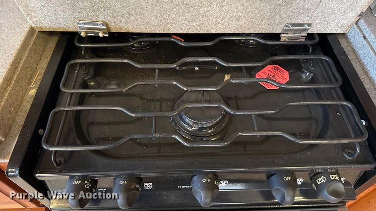 image for item ES5853 2005 Coachman Encore 380DS RV