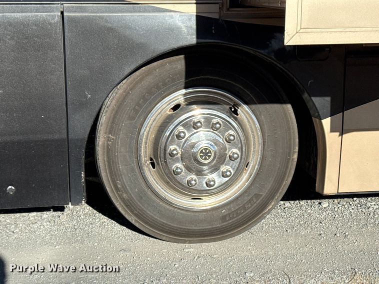 image for item ES5853 2005 Coachman Encore 380DS RV