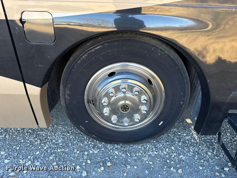 image for item ES5853 2005 Coachman Encore 380DS RV