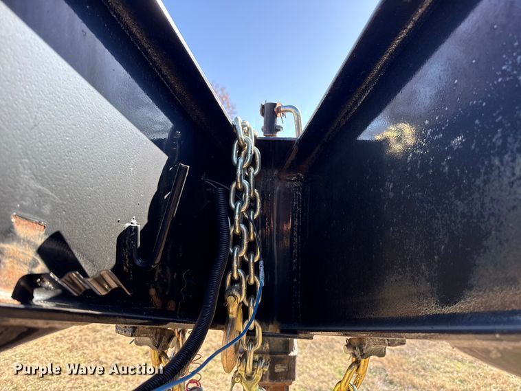 image for item ES5854 2019 Big Tex 25GN-35BK+5MR equipment trailer