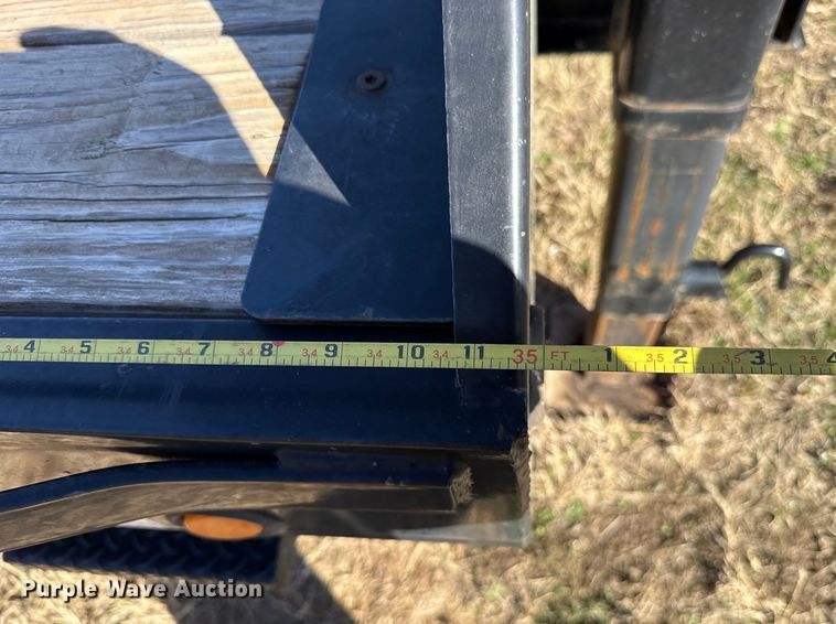 image for item ES5854 2019 Big Tex 25GN-35BK+5MR equipment trailer