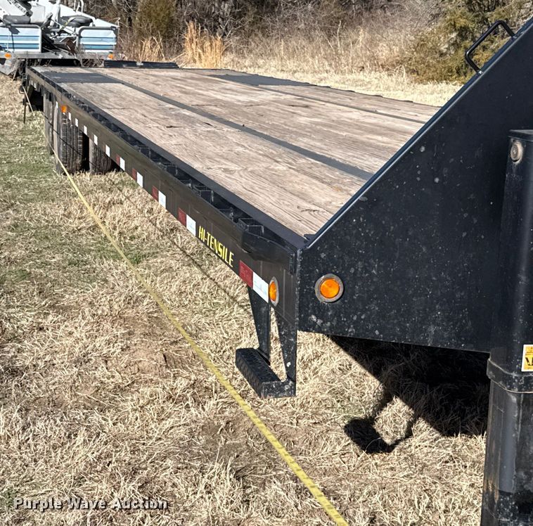 image for item ES5854 2019 Big Tex 25GN-35BK+5MR equipment trailer