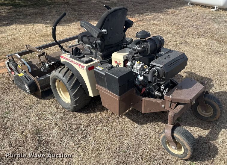 image for item ES5855 Grass Hopper 900 ZRT flail mower