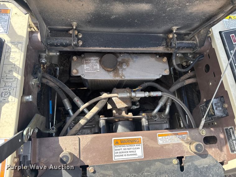 image for item ES5855 Grass Hopper 900 ZRT flail mower