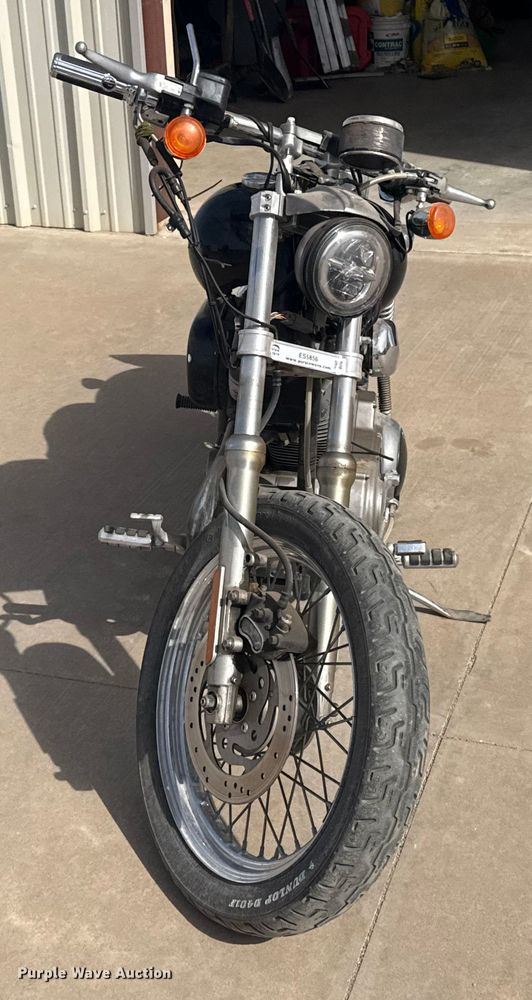 image for item ES5856 2002 Harley-Davidson Sportster L12 motorcycle