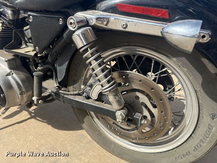 image for item ES5856 2002 Harley-Davidson Sportster L12 motorcycle