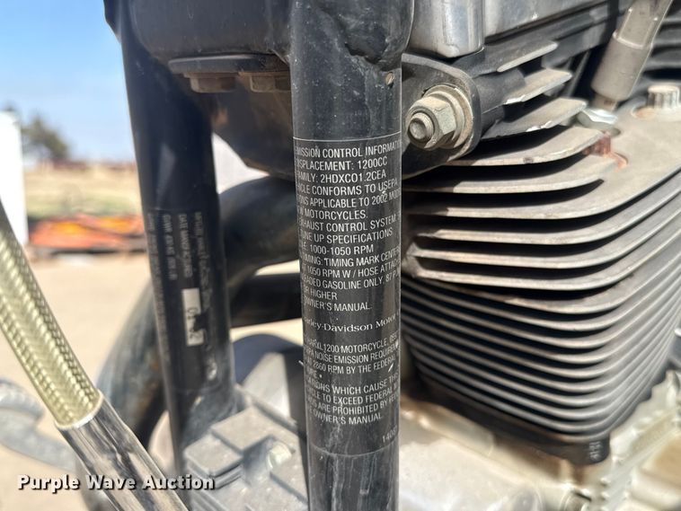 image for item ES5856 2002 Harley-Davidson Sportster L12 motorcycle