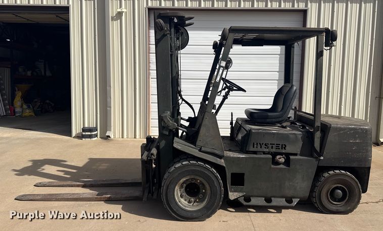 image for item ES5857 Hyster H60XL forklift