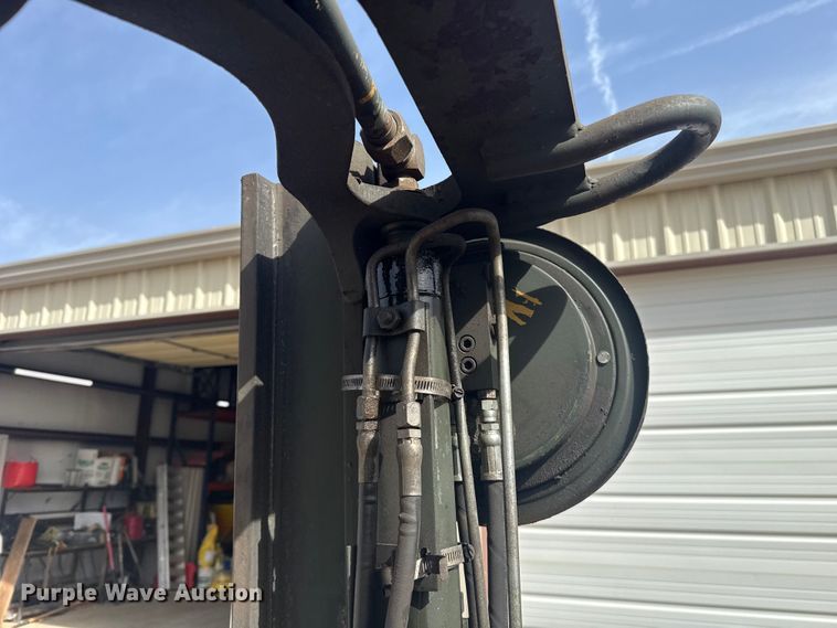 image for item ES5857 Hyster H60XL forklift