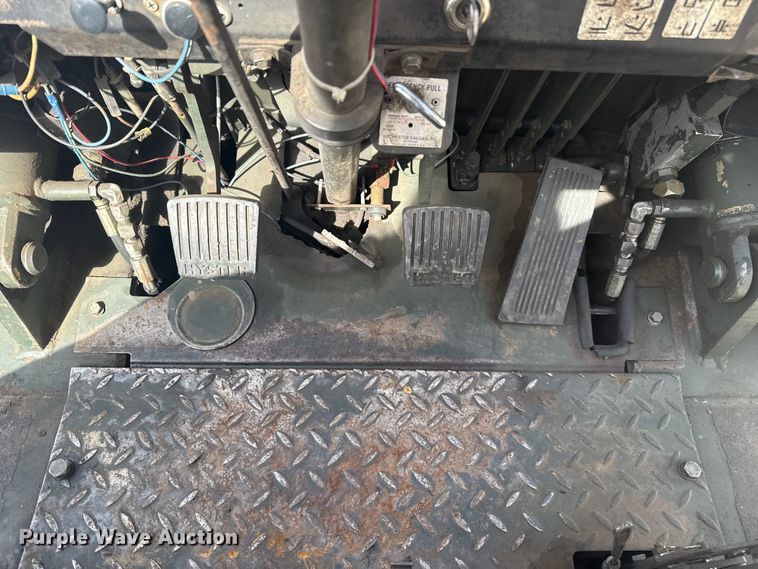 image for item ES5857 Hyster H60XL forklift