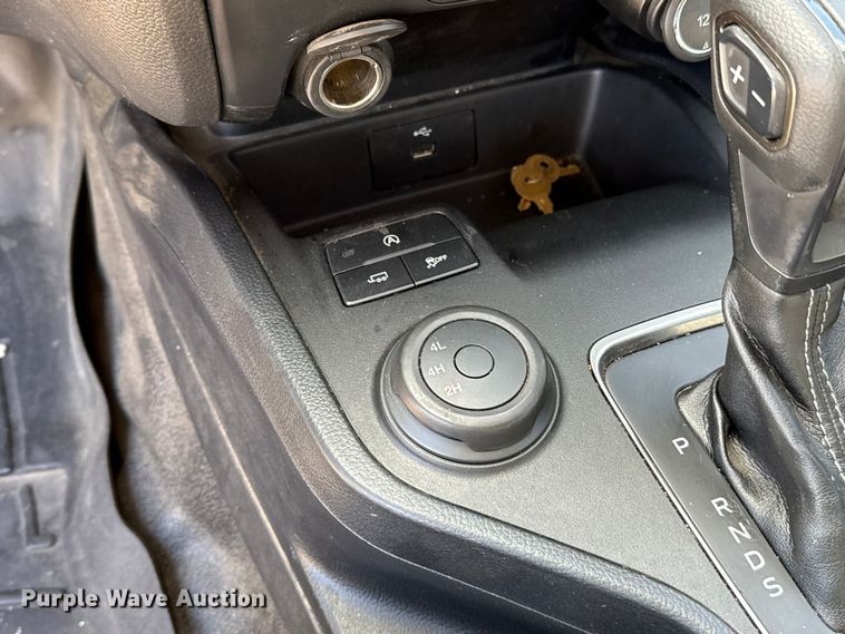 image for item ES5861 2021 Ford Ranger Ext. Cab utility bed pickup truck