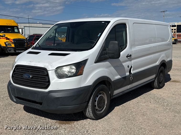 image for item ES5862 2018 Ford Transit 150 van