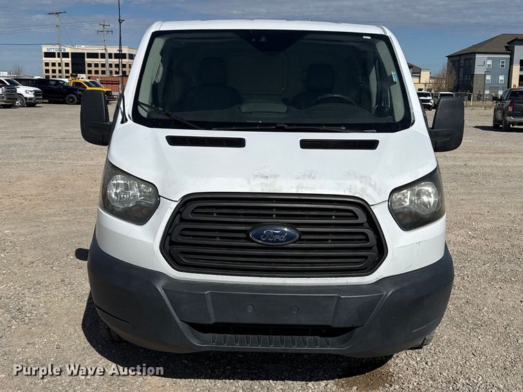 image for item ES5862 2018 Ford Transit 150 van