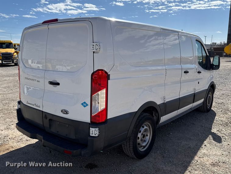 image for item ES5862 2018 Ford Transit 150 van