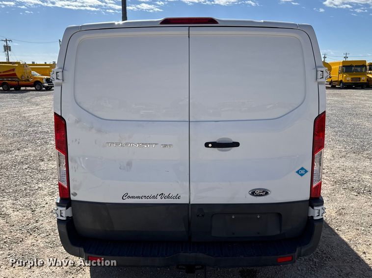 image for item ES5862 2018 Ford Transit 150 van