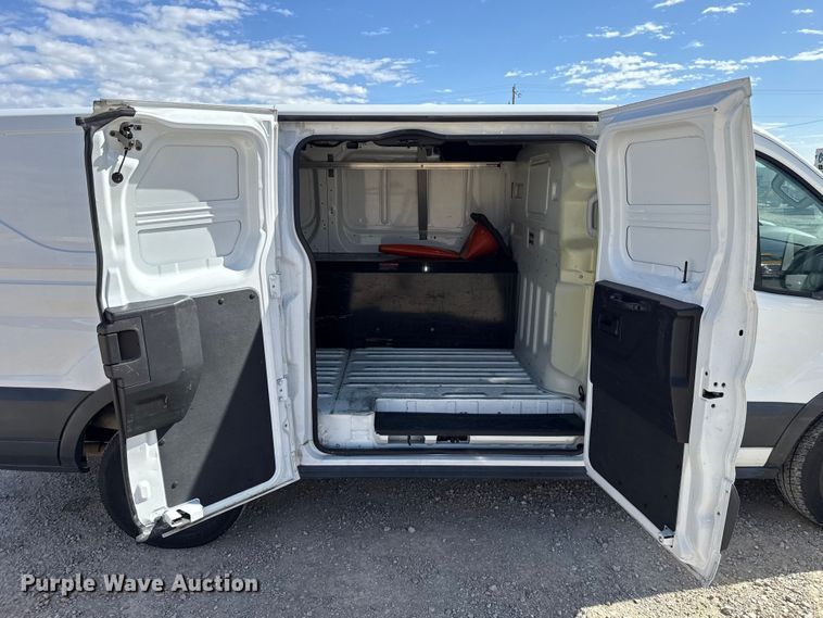 image for item ES5862 2018 Ford Transit 150 van