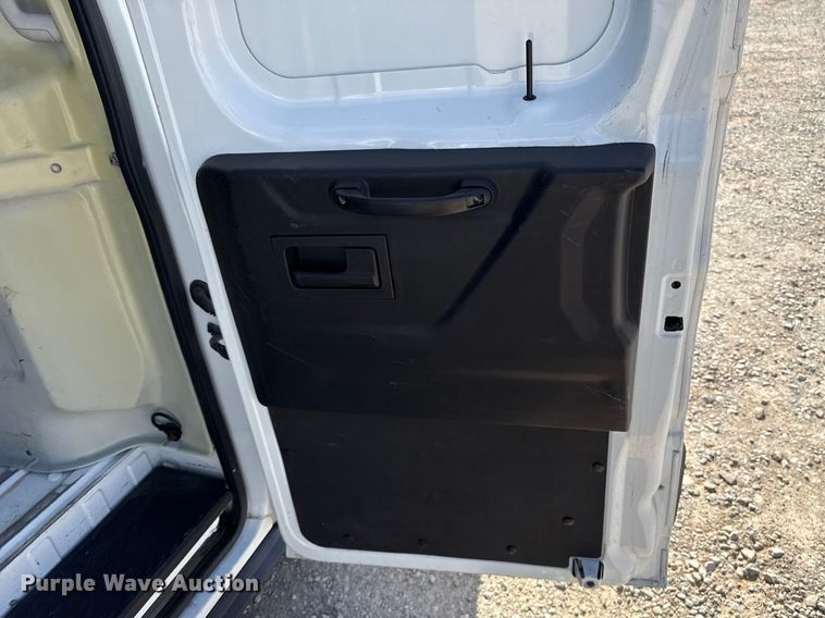 image for item ES5862 2018 Ford Transit 150 van