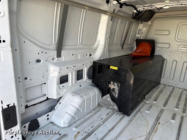 image for item ES5862 2018 Ford Transit 150 van