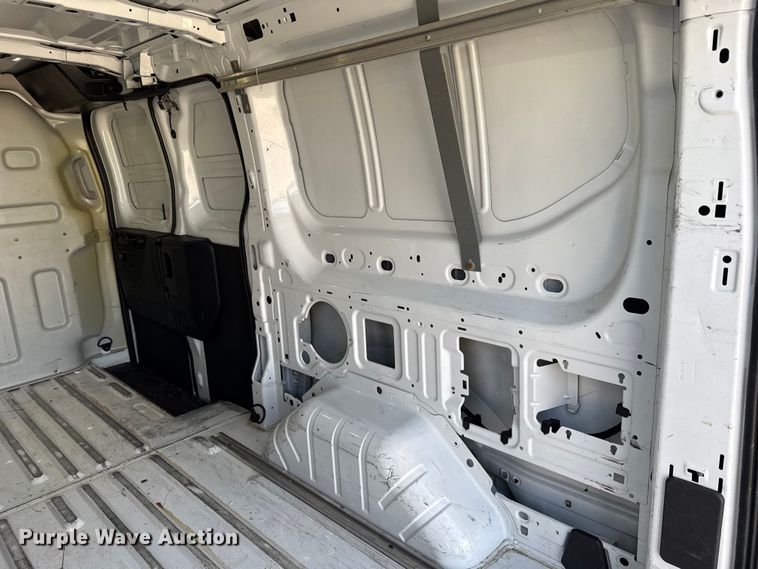 image for item ES5862 2018 Ford Transit 150 van