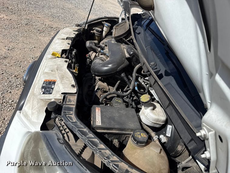 image for item ES5862 2018 Ford Transit 150 van