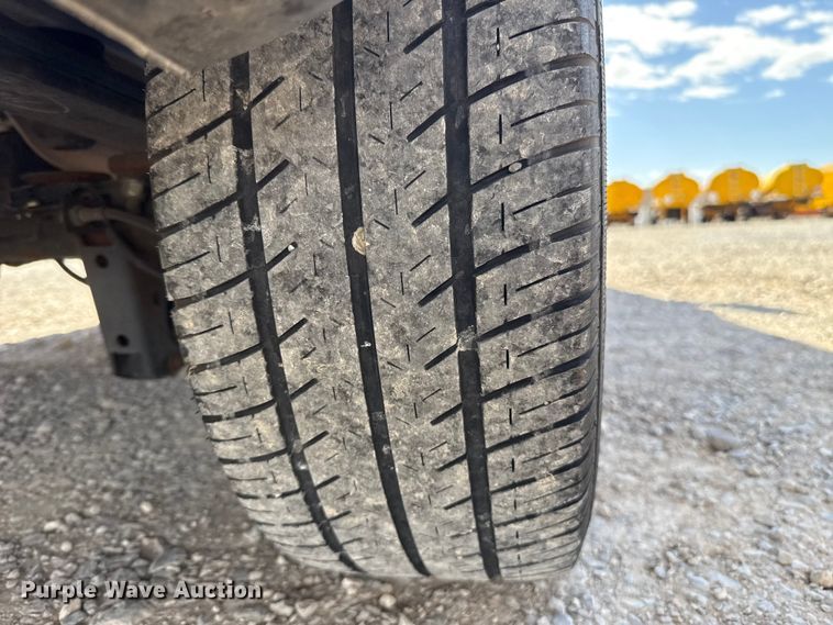 image for item ES5862 2018 Ford Transit 150 van