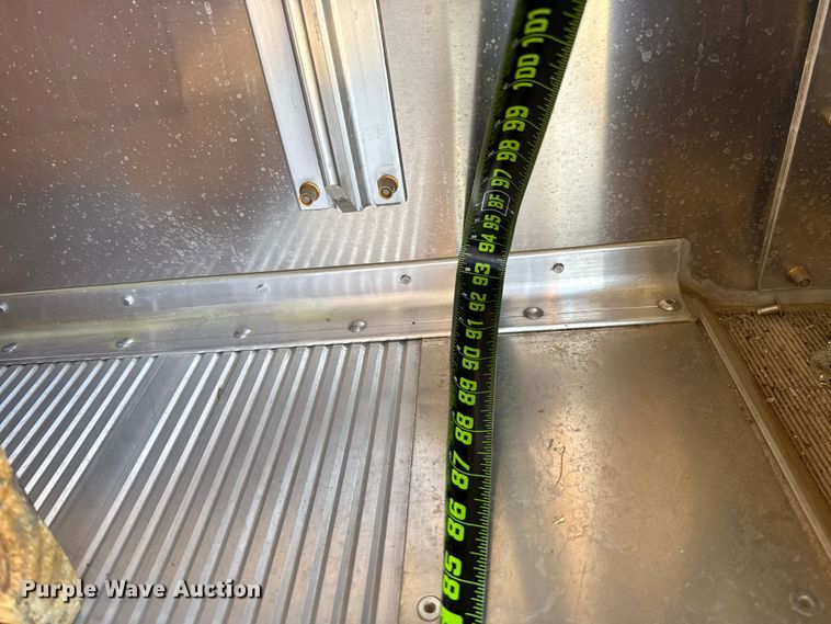 image for item ES5872 2021 Ford F59 delivery truck