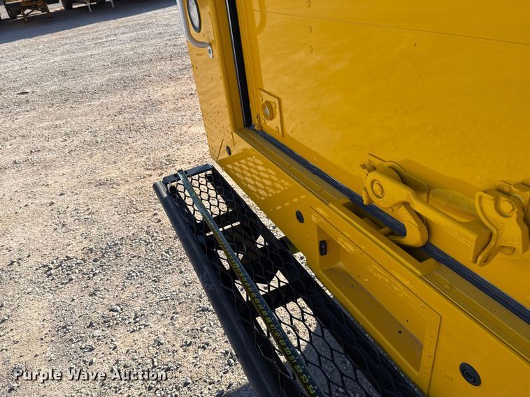 image for item ES5872 2021 Ford F59 delivery truck